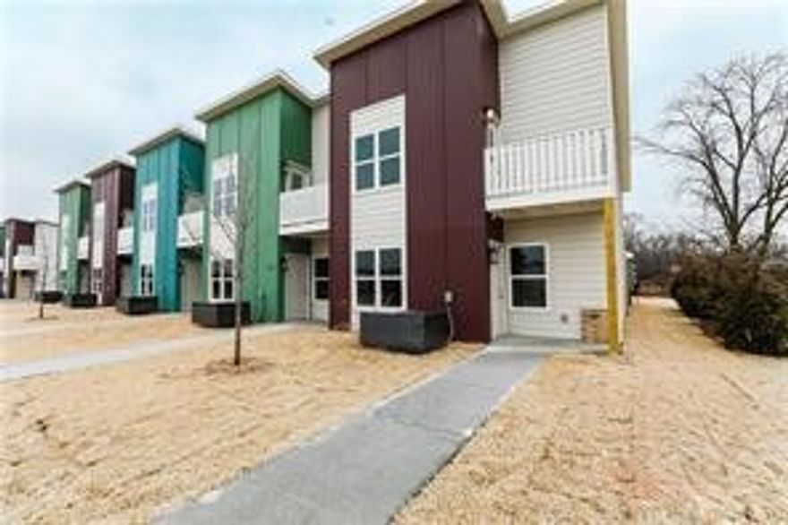 These townhomes are in an excellent location close to restaurants, shopping and trails.  Additional amenities include granite countertops, wood floors in living room, ceramic tile in all wet areas with carpet in the bedrooms, master bedroom balcony and ALL appliances Included. Lawn care is provided.