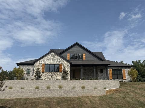 Photo of 586 Winding Spring Drive, Fayetteville, AR 72703 (MLS # 1357079)