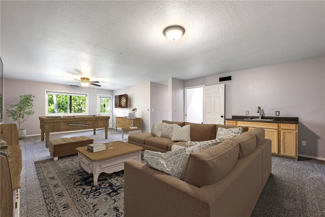 Altons Brush Creek Hls Rogers - Residential