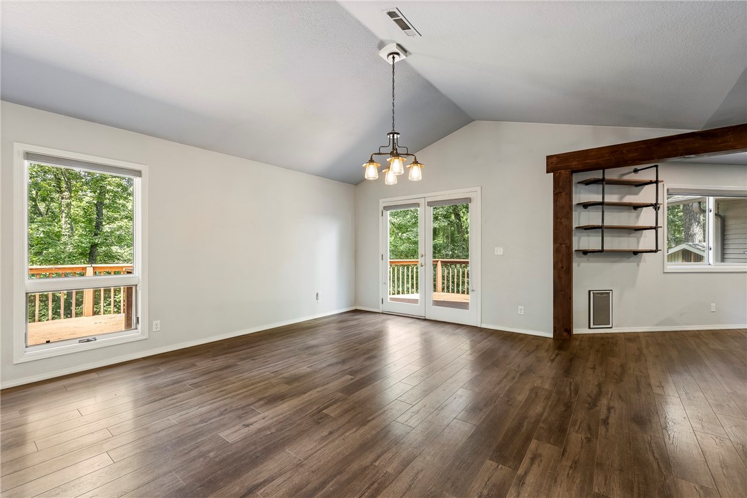 Altons Brush Creek Hls Rogers - Residential