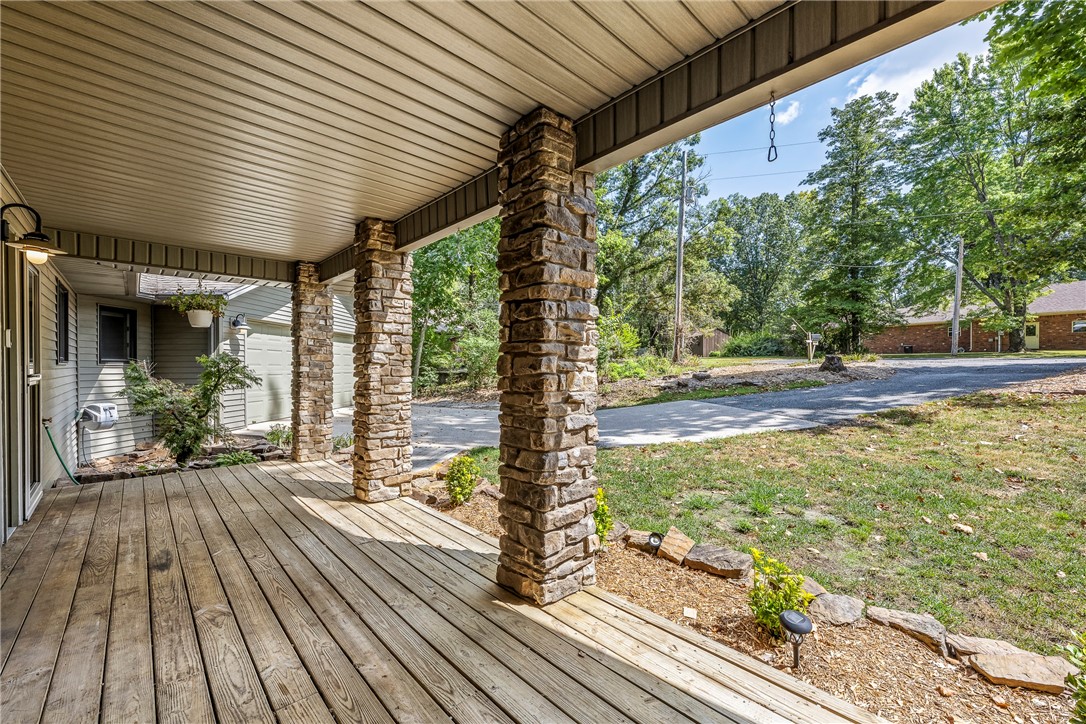 Altons Brush Creek Hls Rogers - Residential