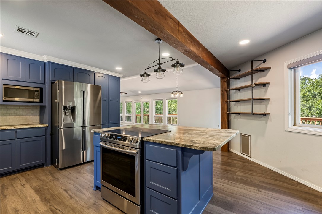 Altons Brush Creek Hls Rogers - Residential
