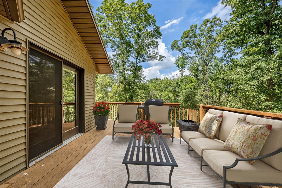 Altons Brush Creek Hls Rogers - Residential