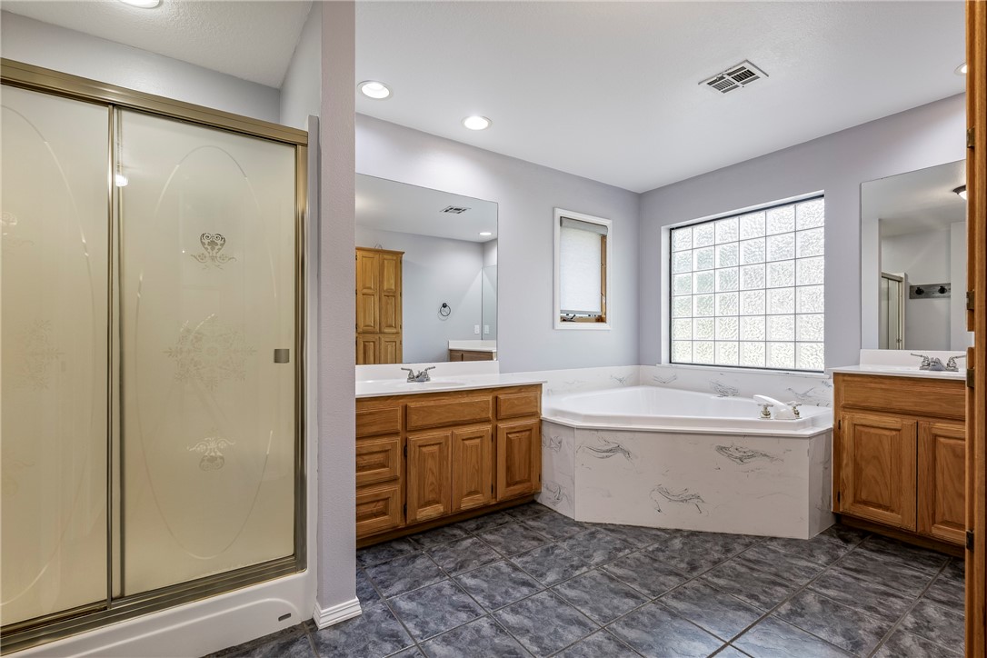 Altons Brush Creek Hls Rogers - Residential