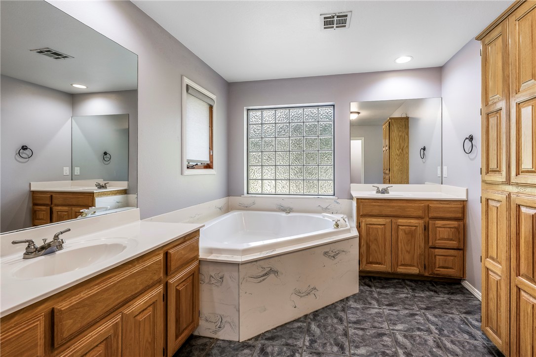 Altons Brush Creek Hls Rogers - Residential