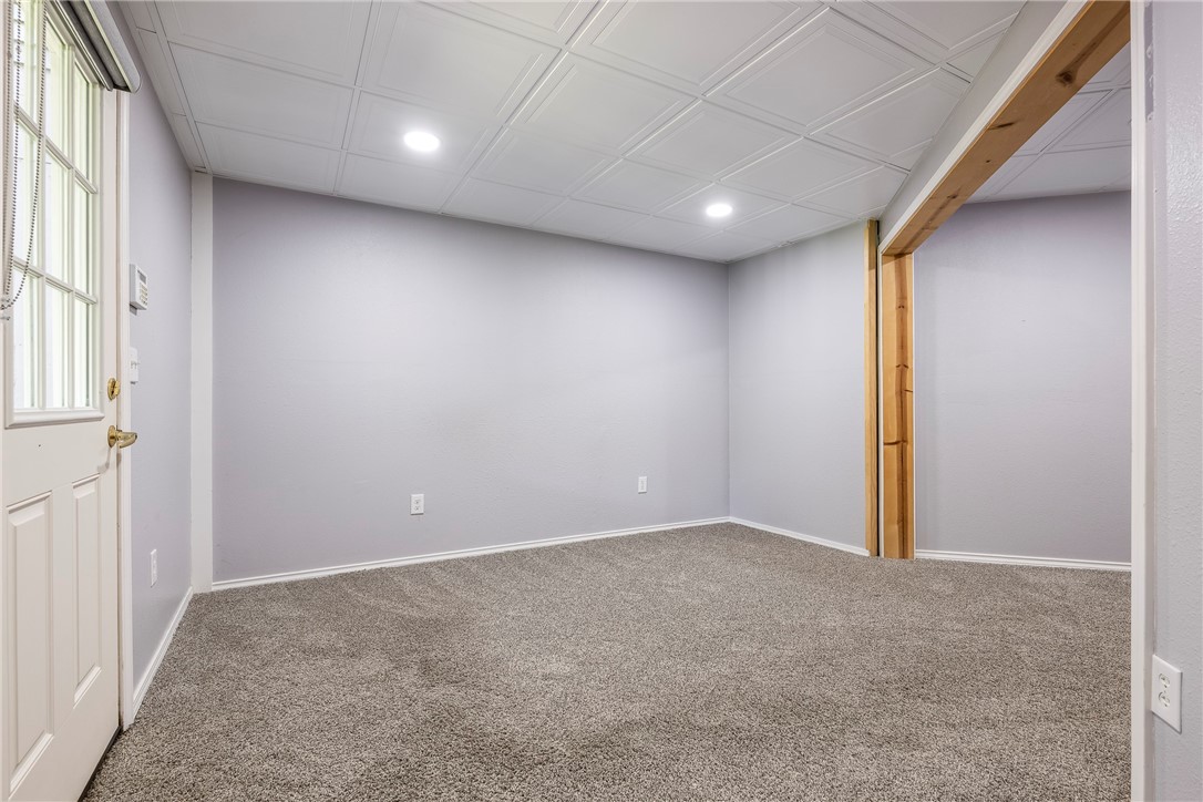 Altons Brush Creek Hls Rogers - Residential