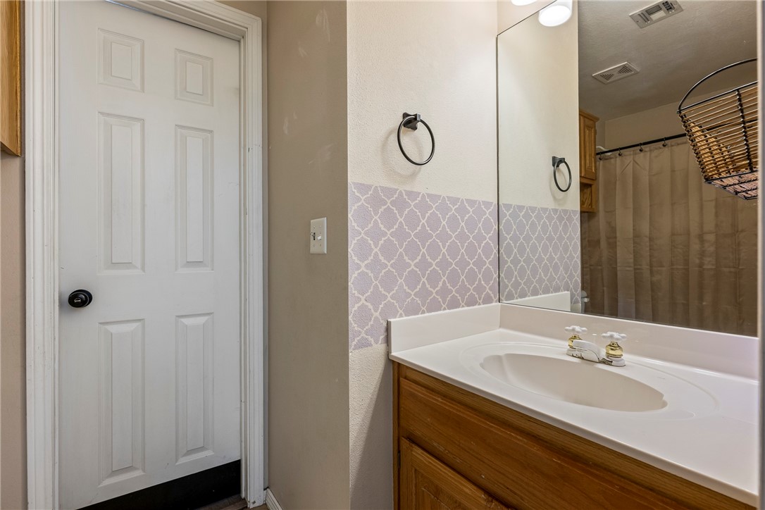 Altons Brush Creek Hls Rogers - Residential