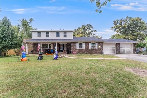 Photo of 2006 S 17th Street, Rogers, AR 72758 (MLS # 1325707) Photo of 2006 S 17th Street, Rogers, AR 72758 (MLS # 1325707)