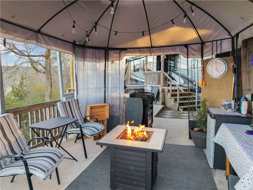 Satterfield Point - Land