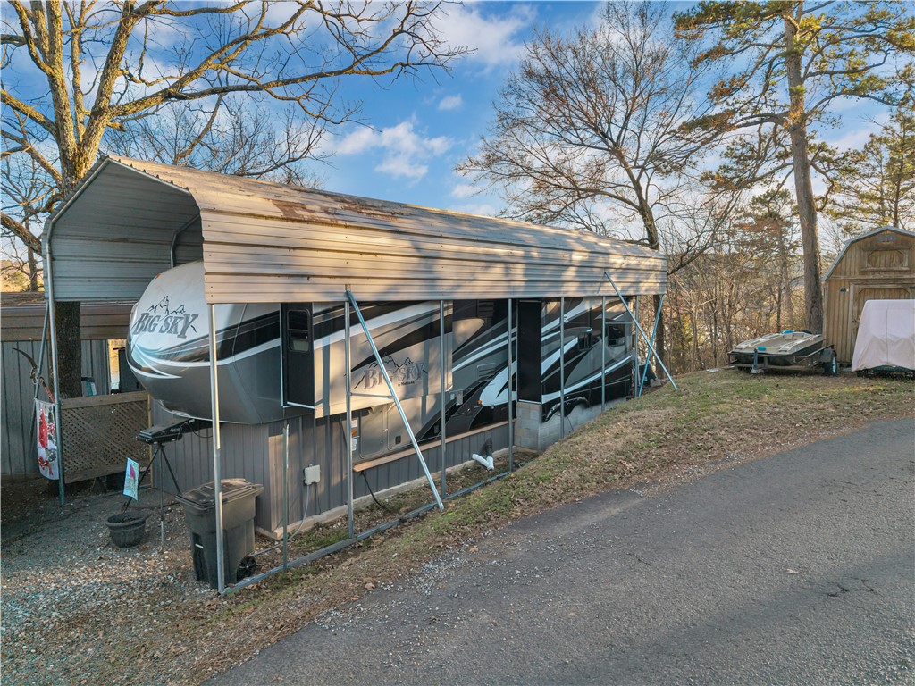 Satterfield Point - Land