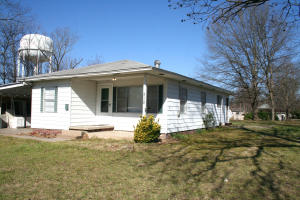 Very nice 3 bedroom/1 bath home in Dardanelle on a large lot. House has hardwood floors through out with 1196 sq ft, 2 heat & cool window units, and new insulation in the attic.