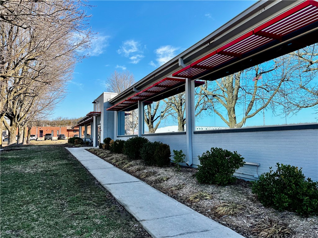 Fayetteville Outlots - Commercial Lease
