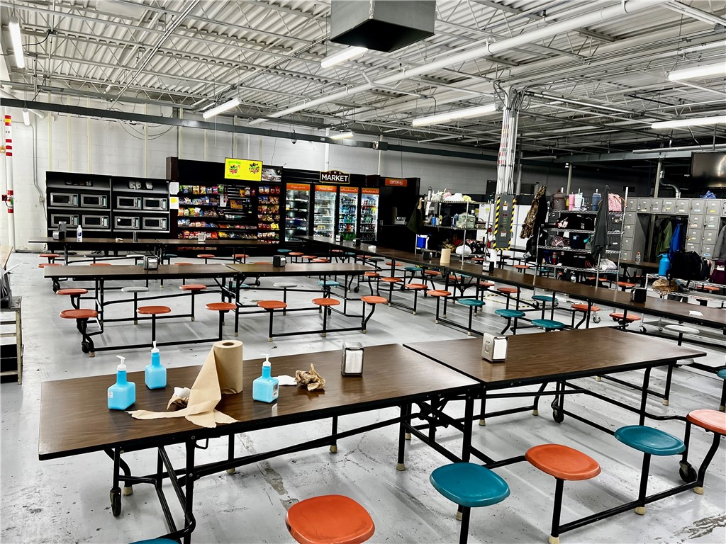 Fayetteville Outlots - Commercial Lease