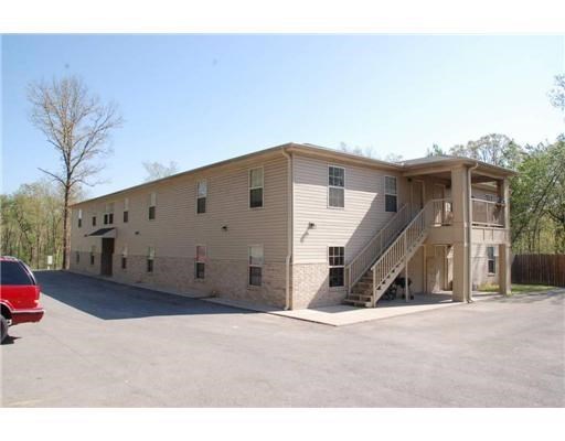 Great 2 bed & 1 bath apartment in Decatur with free wifi and coin operated washers/dryers laundry room! Free Dish Network service with $150 additional equipment deposit.