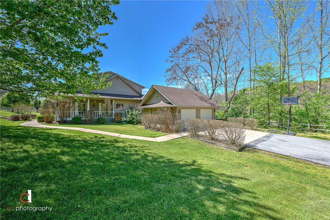 River Oaks - Residential