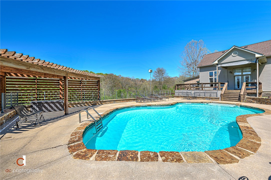 River Oaks - Residential