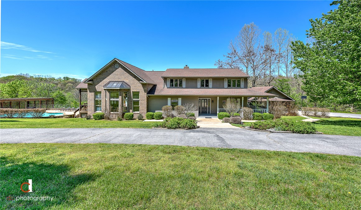 River Oaks - Residential