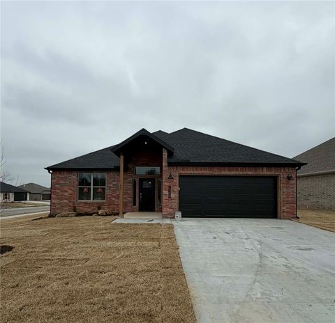 Photo of 2300 N Zane Street, Siloam Springs, AR 72761 (MLS # 1339011)
