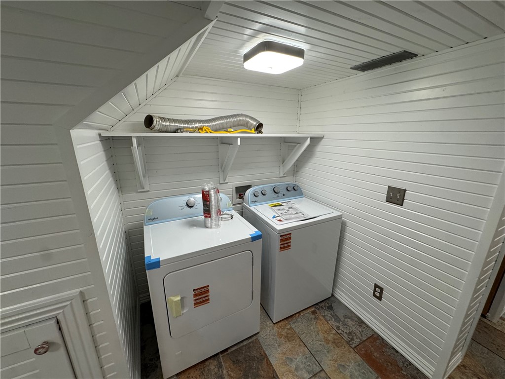 Jug Wheeler Add - Residential Lease