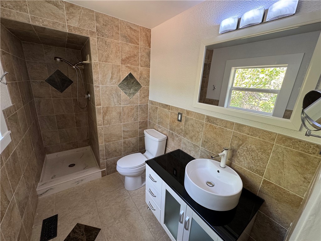 Jug Wheeler Add - Residential Lease