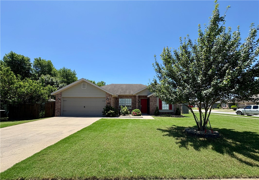 Welcome to 3109 SW Wentworth, located in Bentonville Arkansas. This 3-bed, 2 bath, split floor plan home has had only 1 owner and has been meticulously maintained. It sits on an oversized corner lot . . . one of the largest in the subdivision! The living room and eat-in kitchen are located at the heart of the home. Newer LVP flooring flows throughout the entire home. The large private backyard features a 15' x 26' patio, fire pit & wood privacy fence. This property has been operated as a successful short-term rental for the past 2 years. All furniture, fridge, washer & dryer, decor and housewares items currently on the property are negotiable and can convey with an acceptable offer. Located 2 miles to the Bentonville Community Center, 8 miles to XNA & 6 miles to the new Walmart Campus.