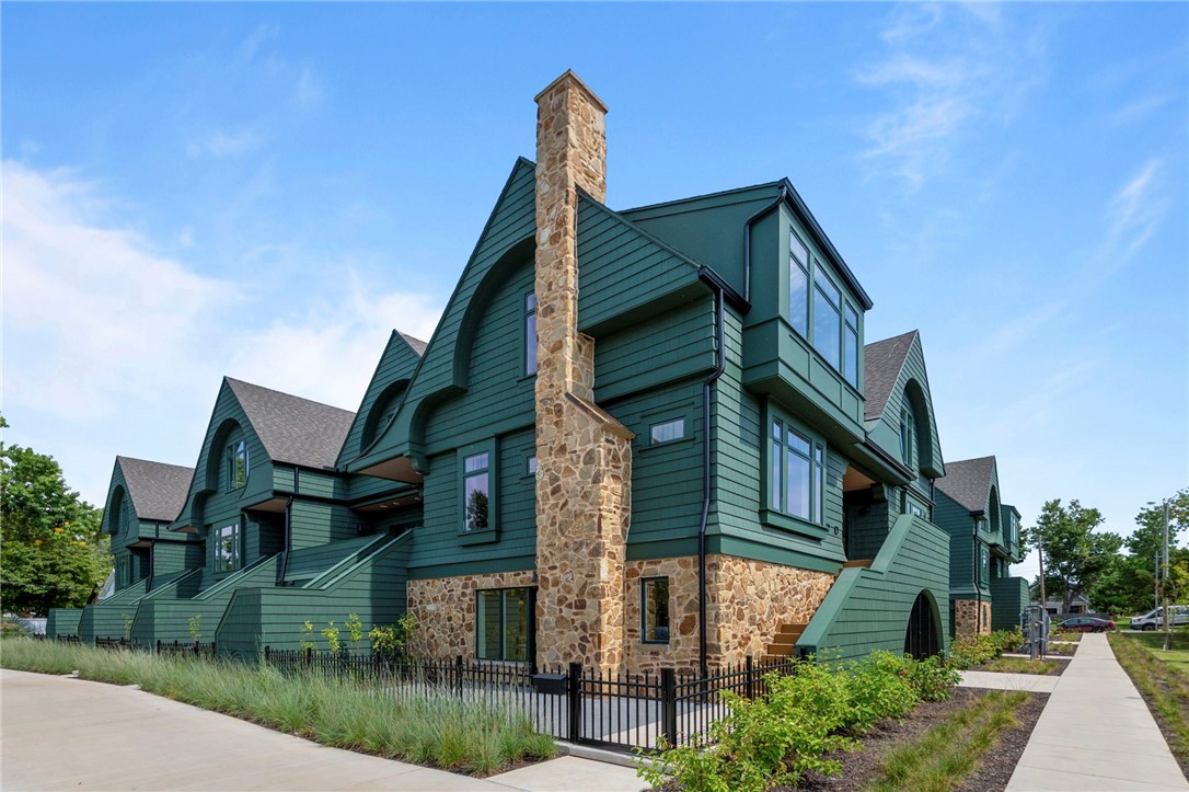 ORCHARD ADD-BENTONVILLE - Residential