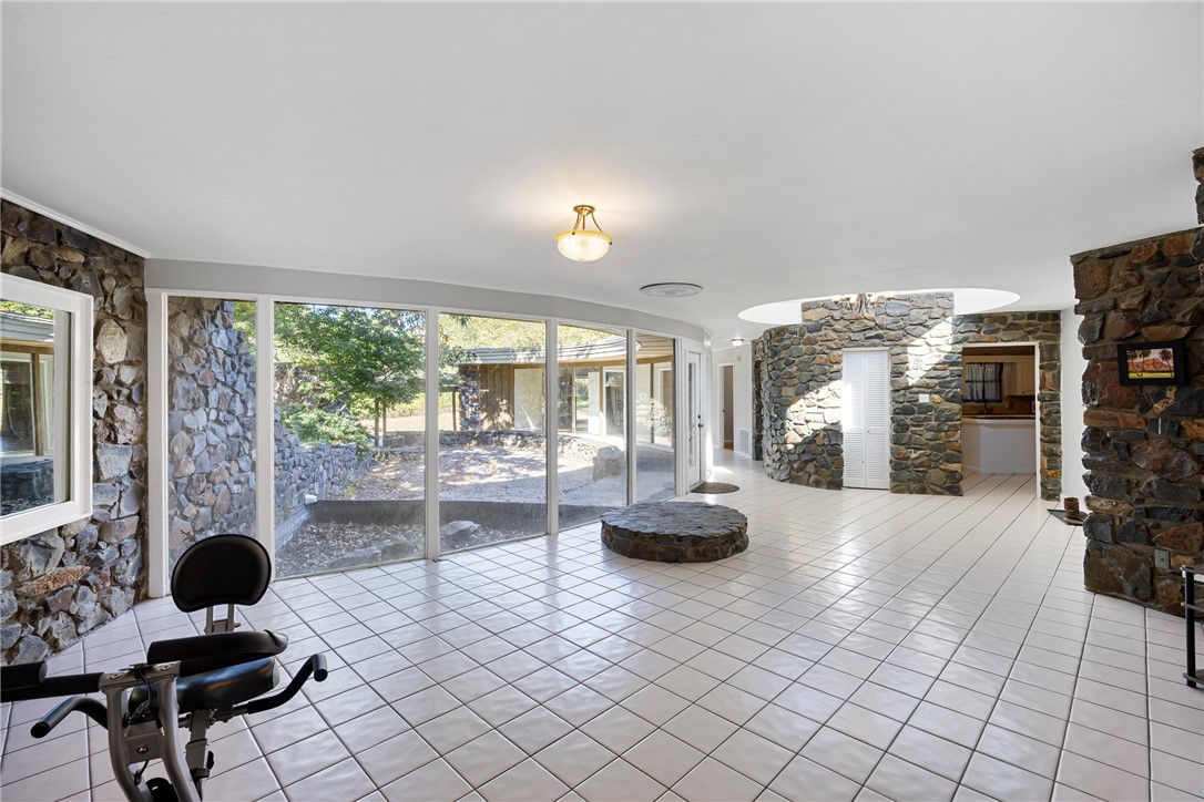 BUFFALO SUB - Residential