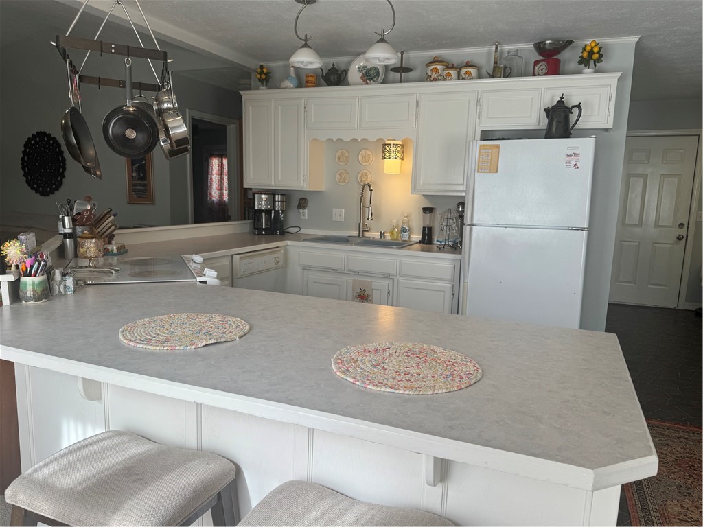 Unit 10 Holiday Island - Residential