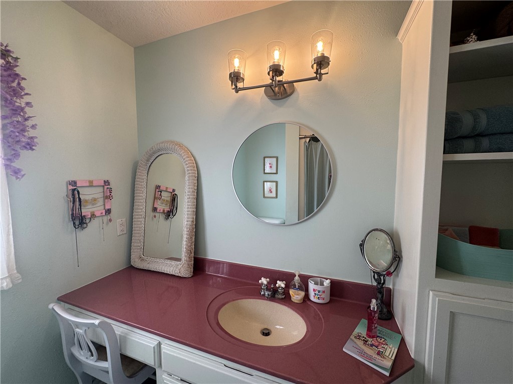 Unit 10 Holiday Island - Residential