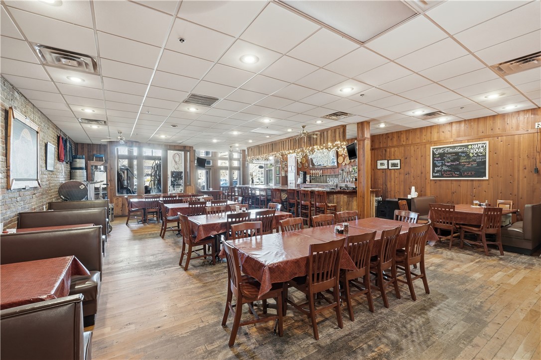 FAYETTEVILLE ORIGINAL - Commercial Lease