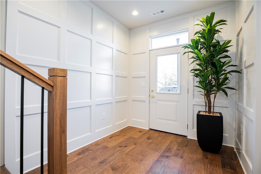 Pinnacle Heights Rogers - Residential