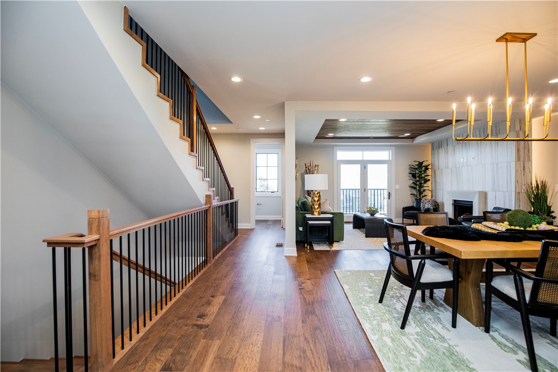 Pinnacle Heights Rogers - Residential