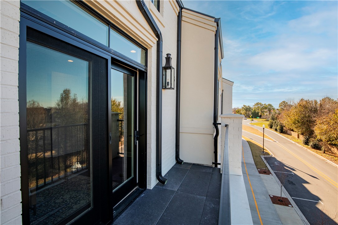 Pinnacle Heights Rogers - Residential