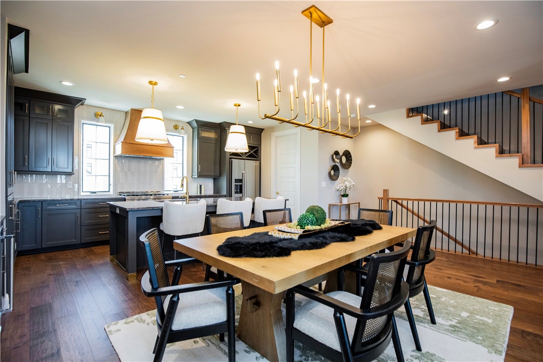 Pinnacle Heights Rogers - Residential