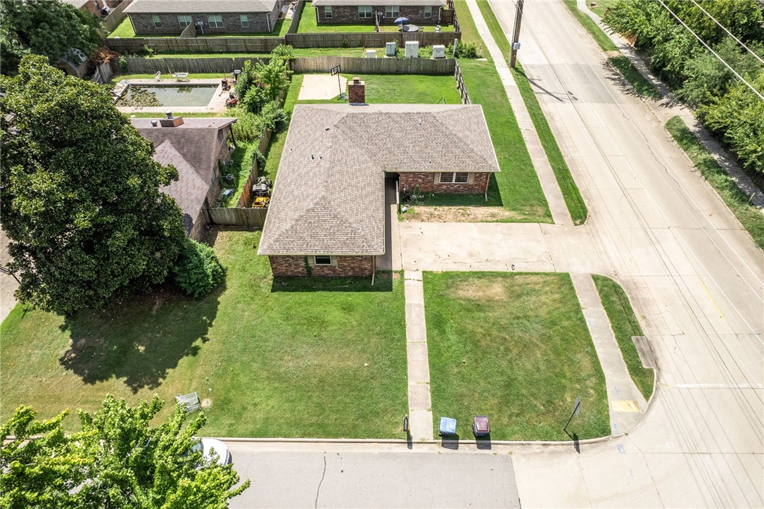 Great Location. 4 bedroom, 2 bath home with 2 car garage and privacy fence on corner lot. Just minutes away from Schools, Grocery Stores, Shopping, Restaurants and Hospitals.