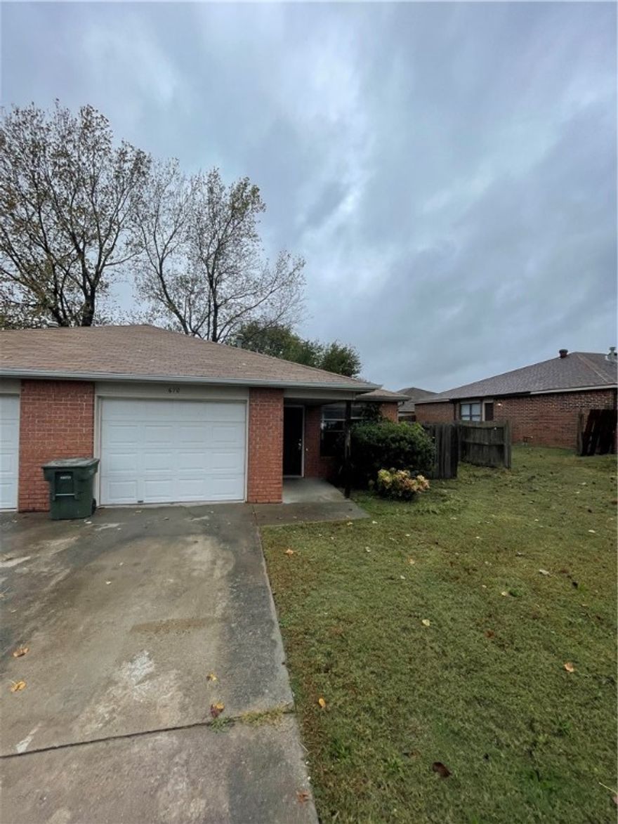 Nice duplex, recently updated in Fayetteville. Home features, 2 bedrooms, 2 bathrooms, vinyl wood flooring, fenced in yard, new paint, and all new appliances.