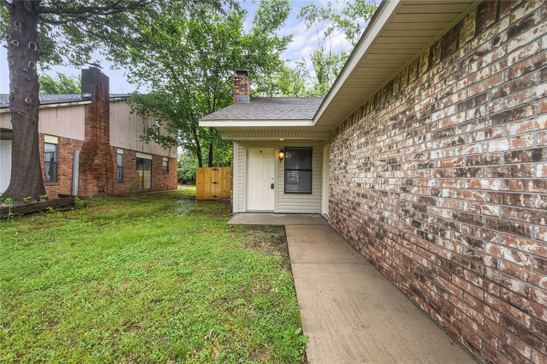 Charming duplex in the Sundance Subdivision! Wonderful open floorplan offers vaulted ceilings, brick fireplace, hard surfaced flooring throughout and an abundance of natural light. Split bedroom layout provides functionality with primary bedroom located on first floor. Fantastic fenced backyard with open patio creates that relaxing space we all need. Perfectly situated in the heart of Rogers that is near Mercy and Northwest hospitals, the Walmart-AMP, Pinnacle Hills Promenade with convenient access to I-49. Move-in ready and waiting for you!