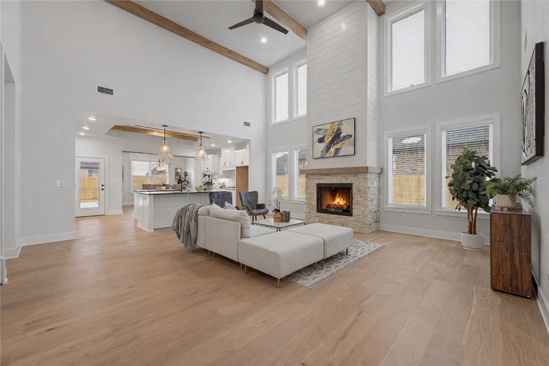 MAPLE ESTATES PH III-CENTERTON - Residential