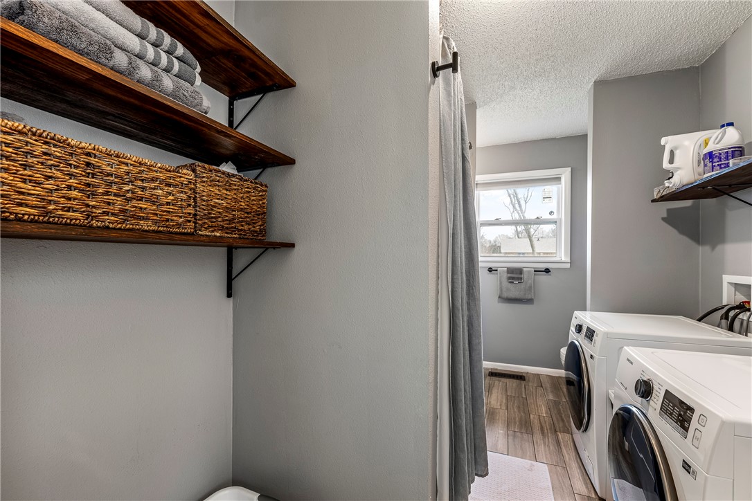 Banks Add Bentonville - Commercial Lease