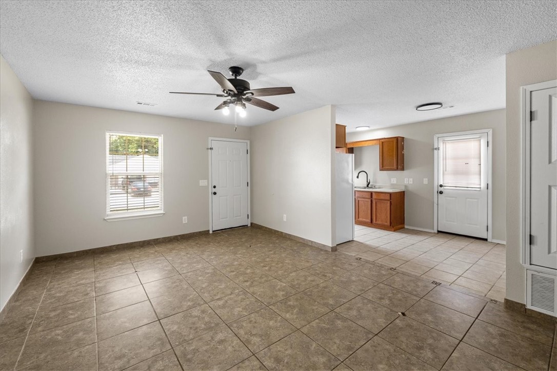 Carriage Square Sub Bentonville - Residential Income