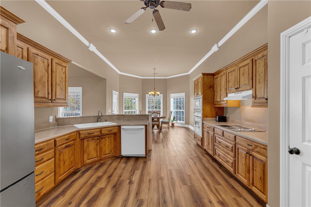 Hunts Lakeside Estates - Residential