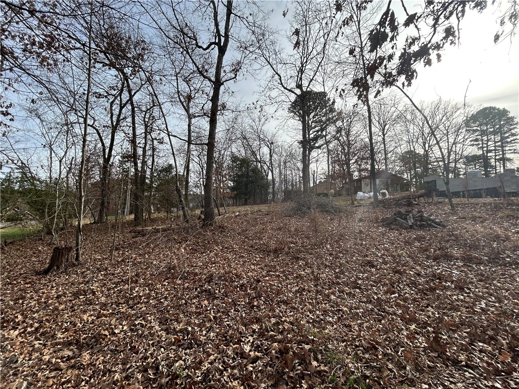 Gloucester Sub Bvv - Land