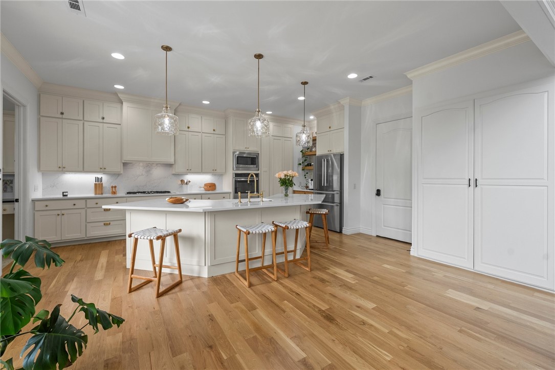 Woods Creek - Residential