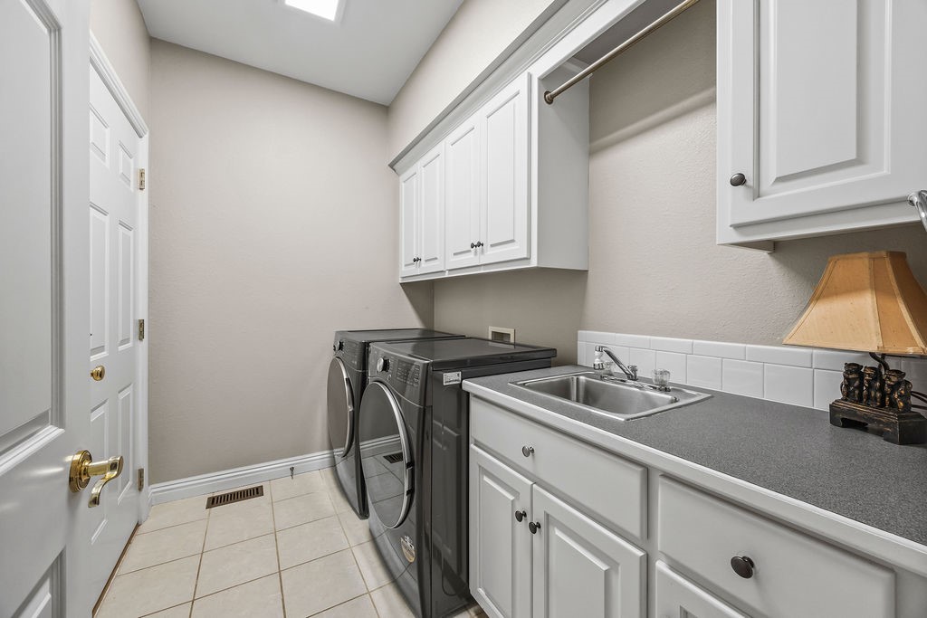 Stonehenge - Residential