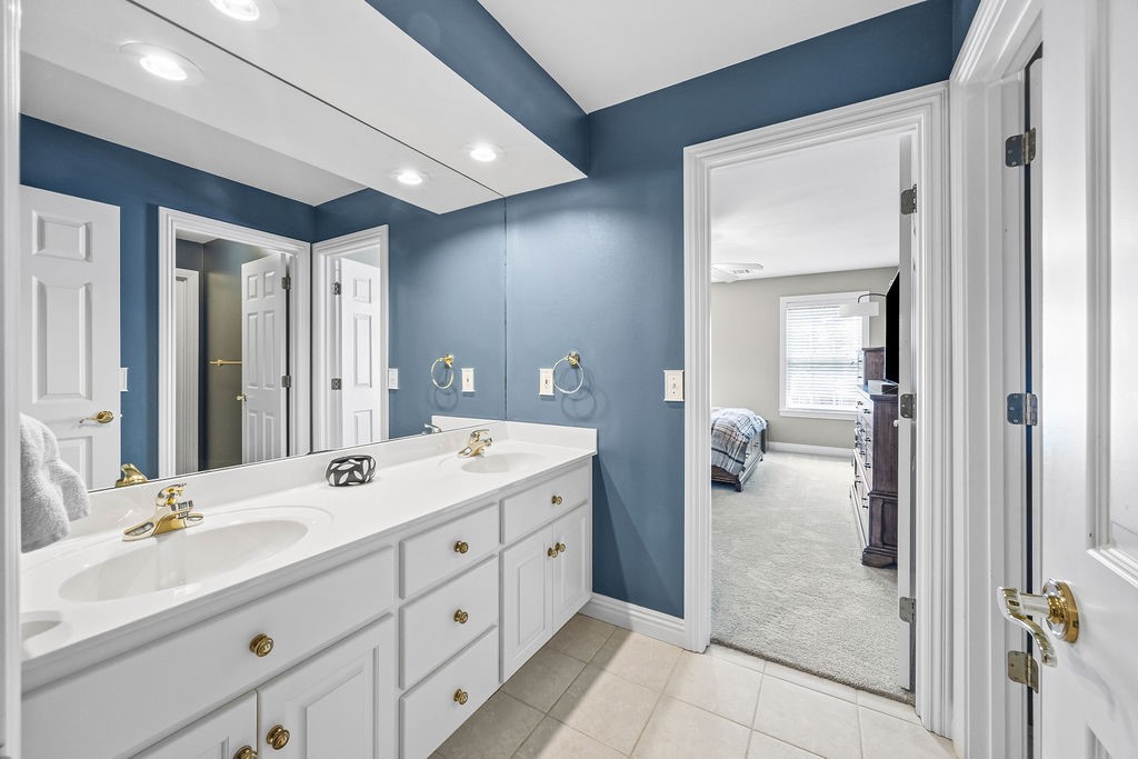 Stonehenge - Residential