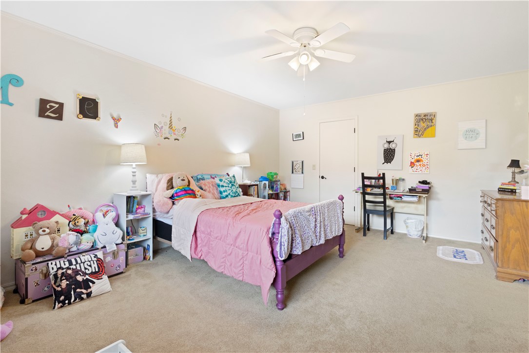 Country Club Estates - Residential