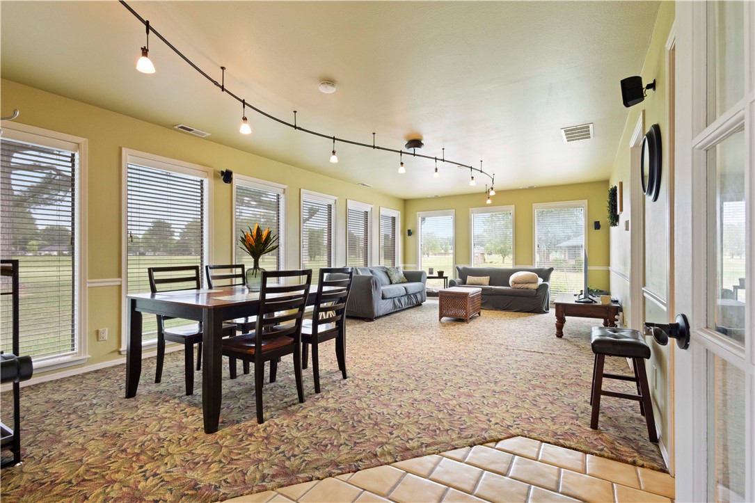 Country Club Estates - Residential