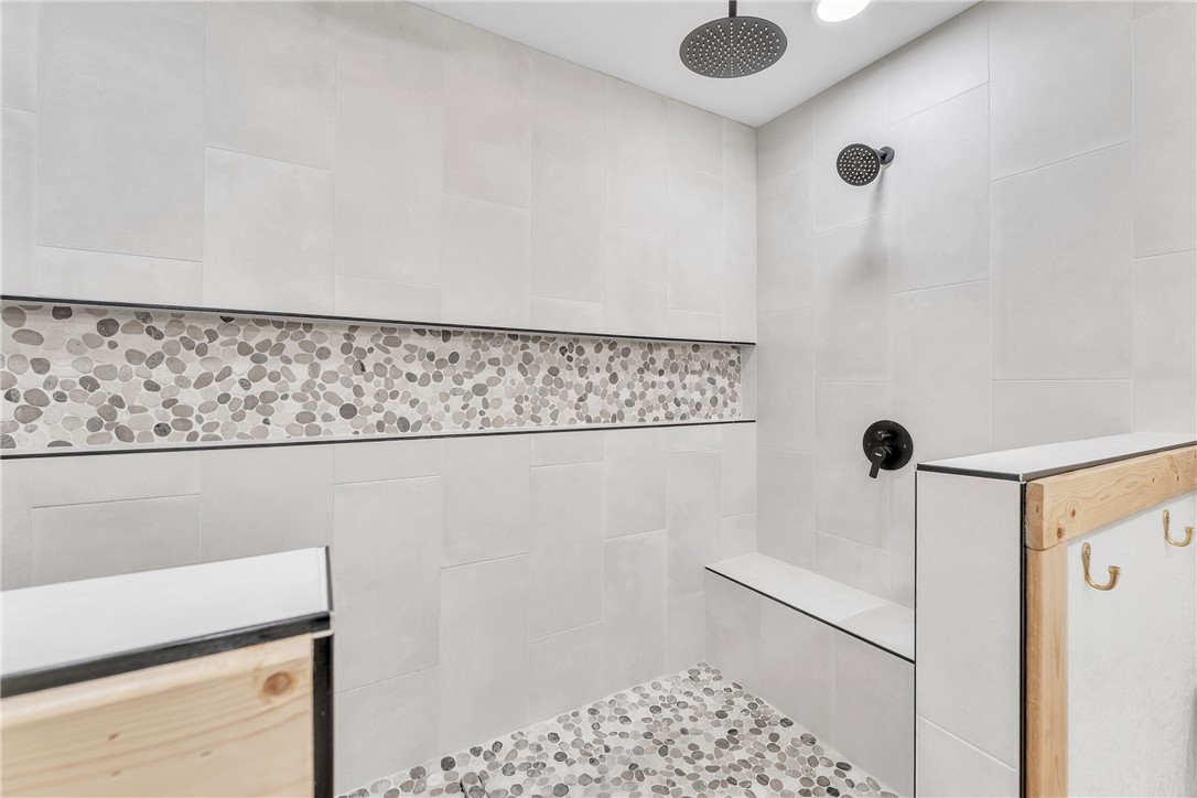 17-18-29-RURAL - Residential