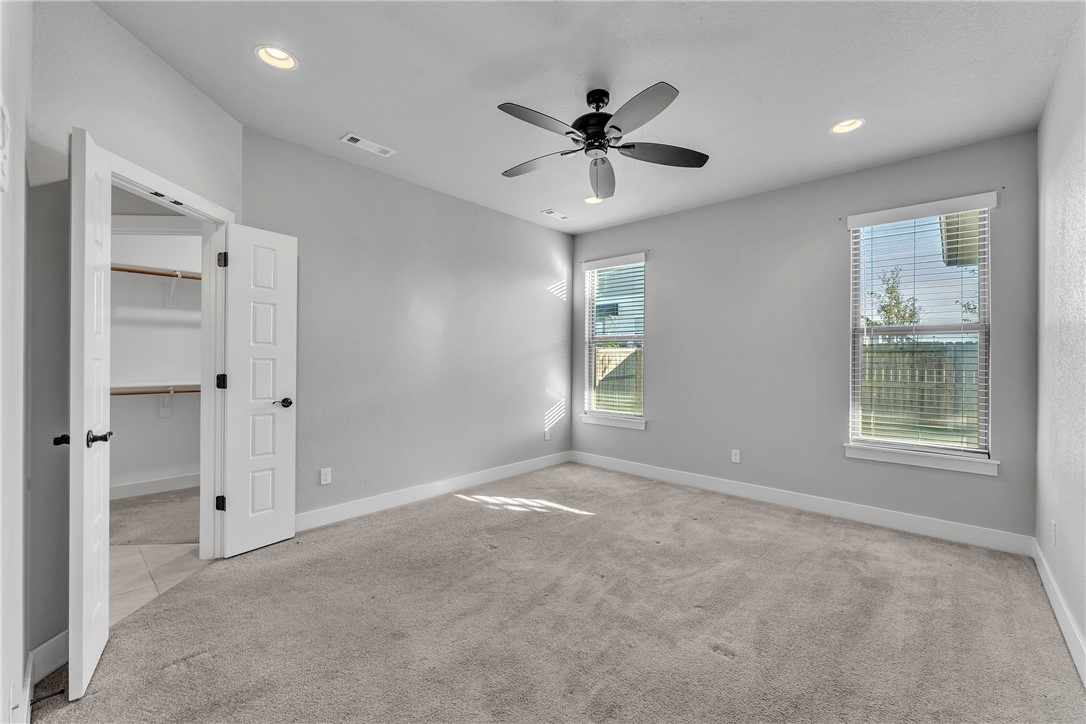 Grove Ph Iii, The Rogers - Residential