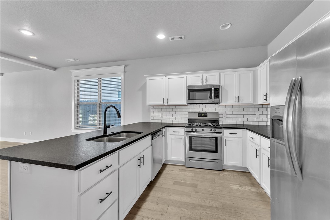 Grove Ph Iii, The Rogers - Residential